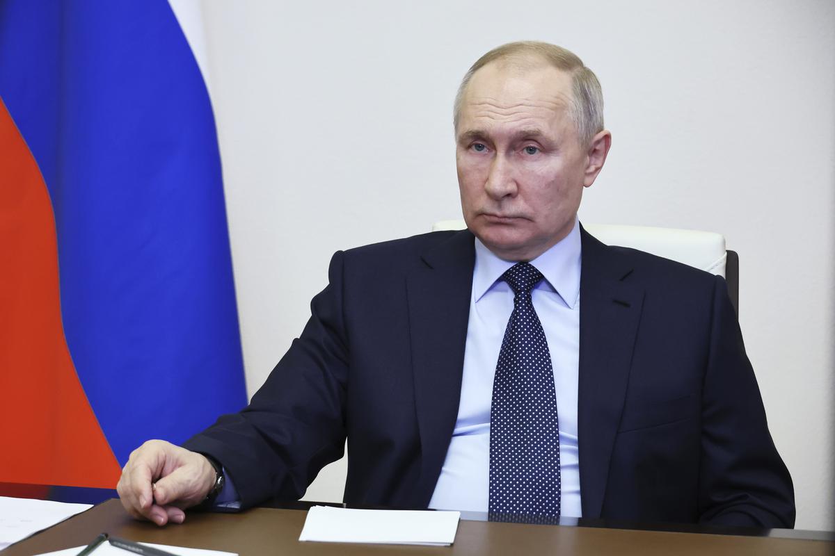 Путин Думаја СТАРТ мүгавиләсиндә иштиракын дајандырылмасына даир лајиһә тәгдим едиб