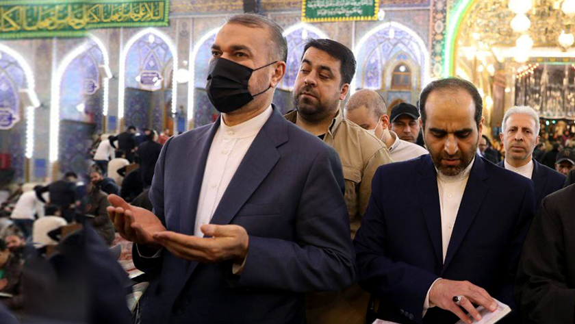 Iranian FM visits Holy Shrines in Karbala, Iraq
