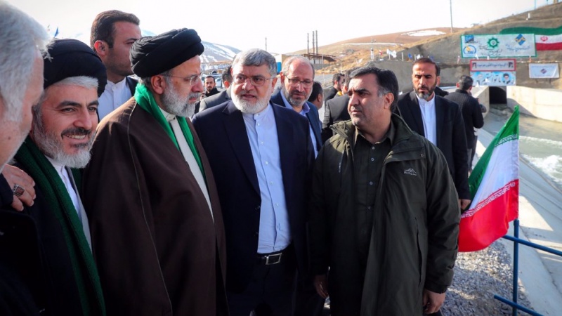 Raisi weiht ein Mega-Wassertransferprojekt ein, um Urmia-See zu retten