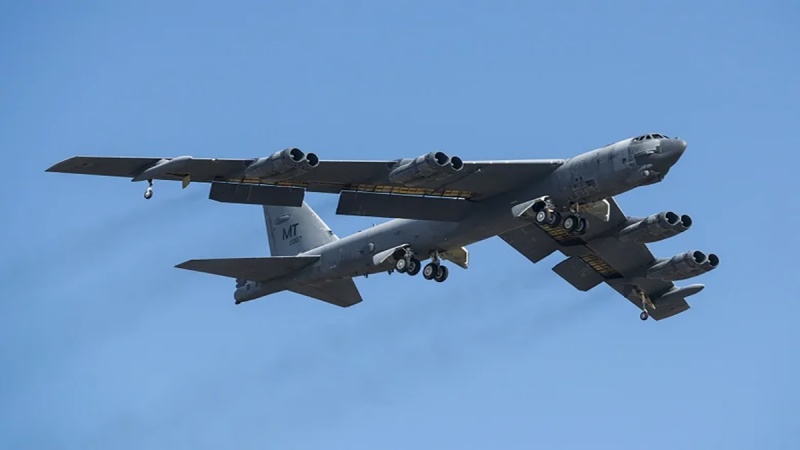 Отправка американских бомбардировщиков B-52 в Испанию