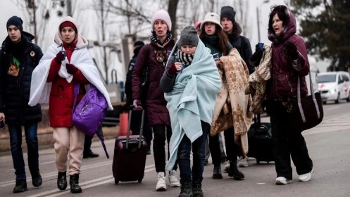 Мүһарибә башлајандан бәри 9 милјондан чох украјналы гачгын Полшаја кечиб