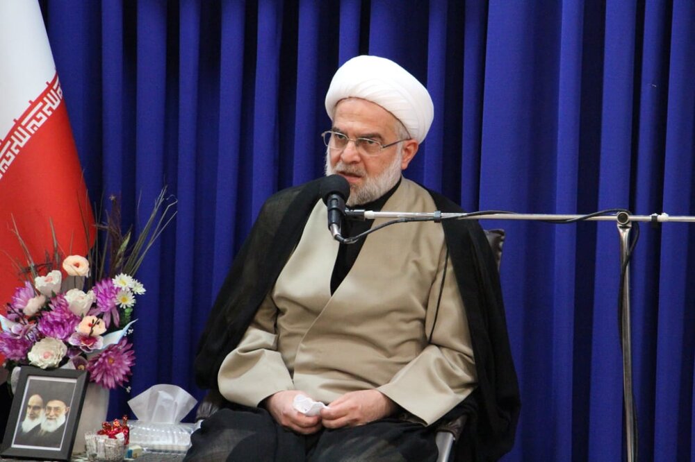 Shia cleric hails dynamic role of Iranian women in scientific, athletic arena