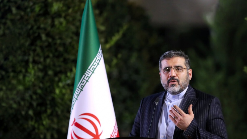 イラン文化・イスラム指導相、「西側メディアは聖地カルバラへの大行進に目向けない」