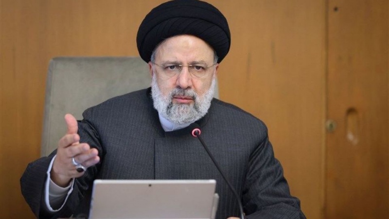 イラン大統領、「1年で衛星6機打ち上げは我が国の進歩の証」