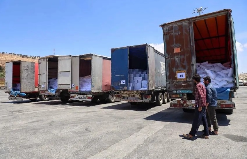 مساعدات العراق الى سوريا تعرقلها الخلافات بين دمشق وانقرة