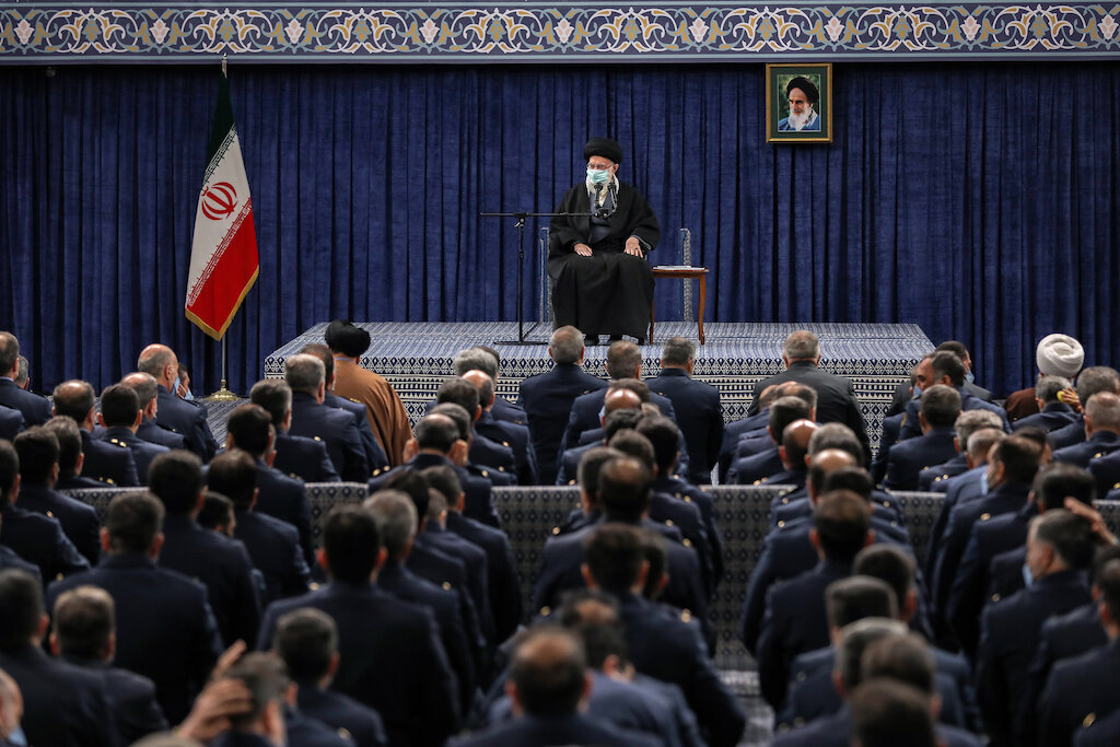 Imam Khamenei offers solidarity with Turkish, Syrian quake-hit people