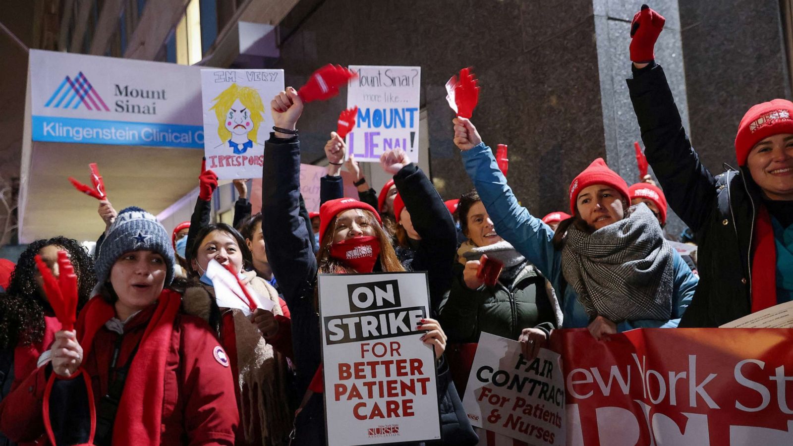 More than 7000 nurses go on strike in New York City