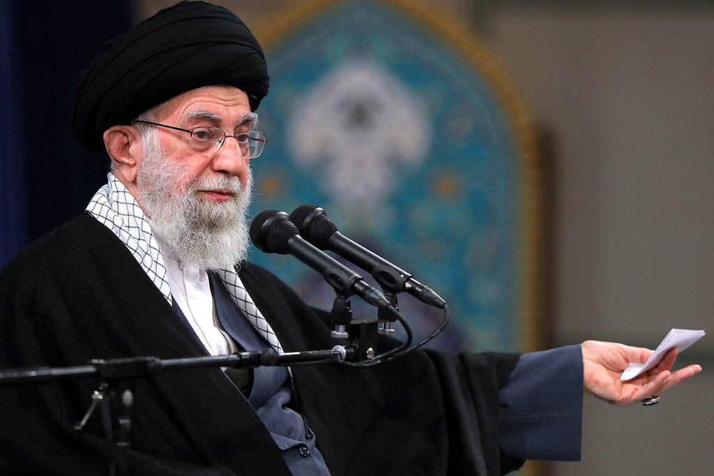 Imam Khamenei: They wished to destroy the country's strength with the recent riots (Video)