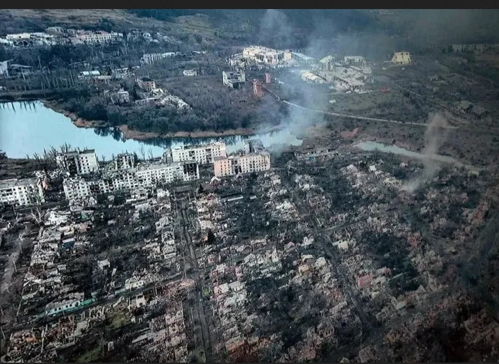 الجيش الروسي يقترب من السيطرة على بلدة إستراتيجية.. موسكو: الحرب في أوكرانيا مواجهة مع الناتو