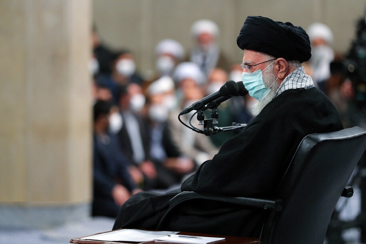 Imam Khamenei to receive religious hymns reciters 