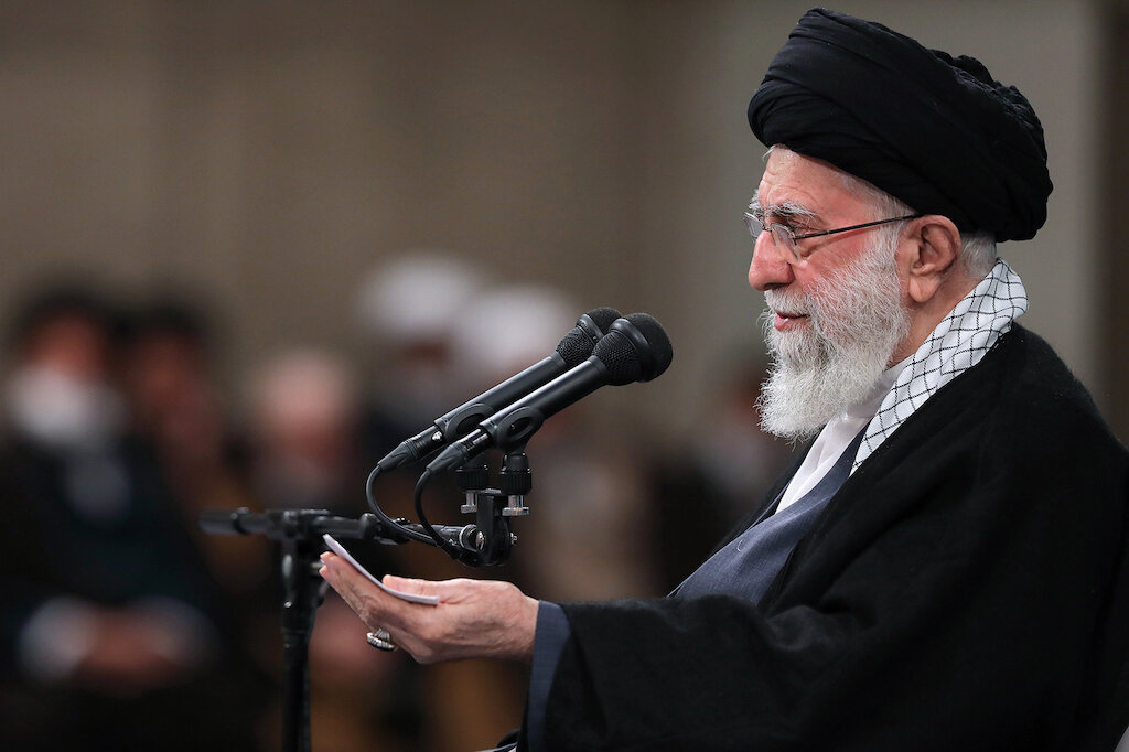 Imam Khamenei: We are in heart of a historic turning point; significant changes are taking place in world / Video