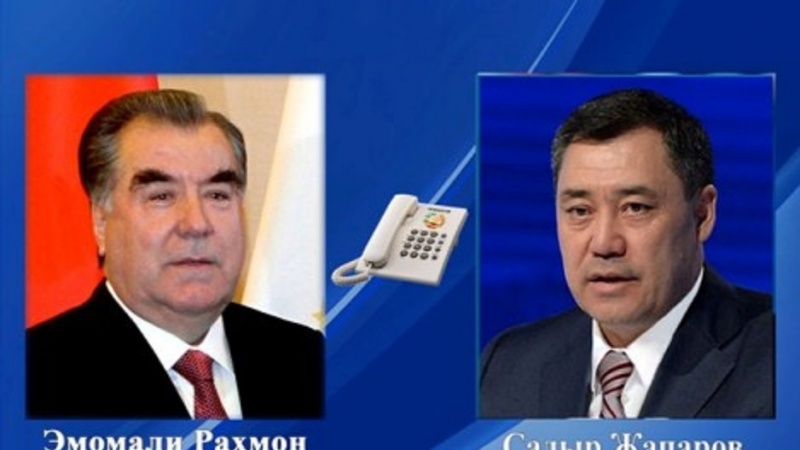 Суҳбати телефонии Эмомалӣ Раҳмон бо раисиҷумҳури Қирғизистон