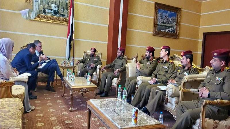 اللواء الرزامي: نحن ندعو للسلام لا للاستسلام ويجب على المعتدين إيقاف النهب المستمر لثروات اليمن