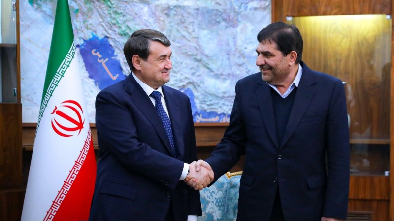 Treffen des Sonderassistenten des russischen Präsidenten mit 1. Vizepräsidenten Irans