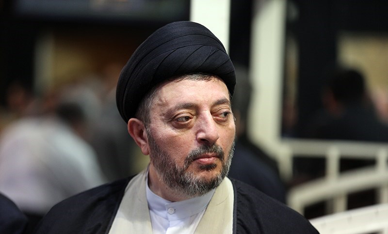 الشيخ اختري يقدم أسمى آيات التعازي الى السید صادق الحکیم بمناسبة وفاة والدته