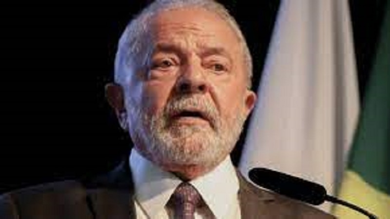 Brasile: media, Lula licenzia il comandante dell'esercito