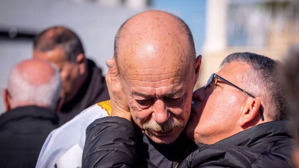  Palestinian prisoner released after 40 years calls for unity among Palestinian groups 