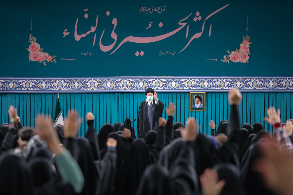 Video: Imam Khamenei's special meeting with women