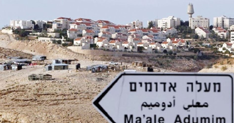 Extremist Jewish settlers rebuild illegal settlement outpost in Nablus