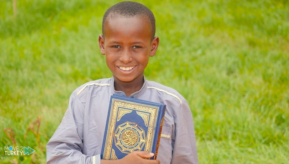 Humanitarian Relief Foundation distributes 11,000 copies of holy Quran in Africa