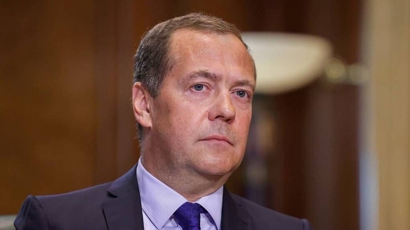 Медведјев үчүнҹү дүнја мүһарибәсинин ола биләҹәји һагда хәбәрдарлыг етди