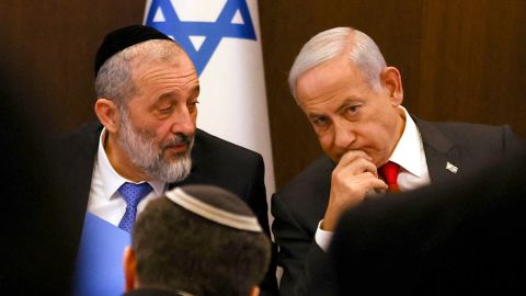  Analysis: Rays of crisis rocking Netanyahu’s new government