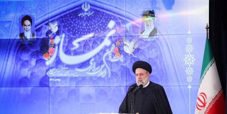 الرئيس الايراني: التعرض للقرآن واهانة الاديان الألهية هي حركة بذيئة وكريهة ومنبوذة وغير مقبولة
