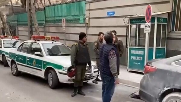 قائد شرطة طهران يشرح تفاصيل الاعتداء على السفارة الآذربيجانية في طهران