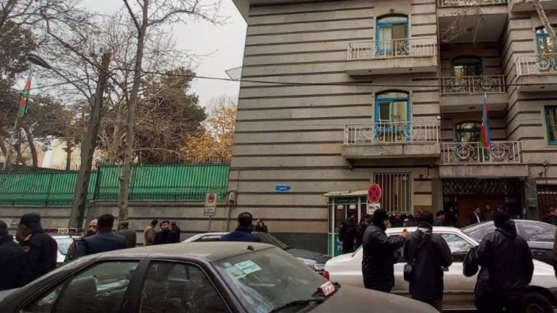 Angreifer festgenommen, nachdem er einen in der aserbaidschanischen Botschaft in Teheran getötet hatte