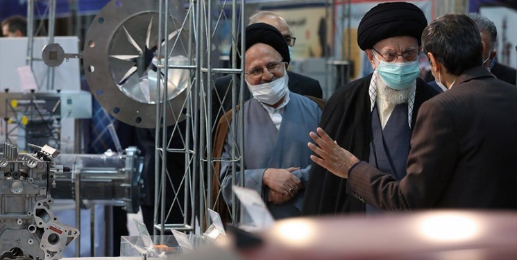 بازدید رهبر انقلاب از نمایشگاه توانمندی‌های صنعتی