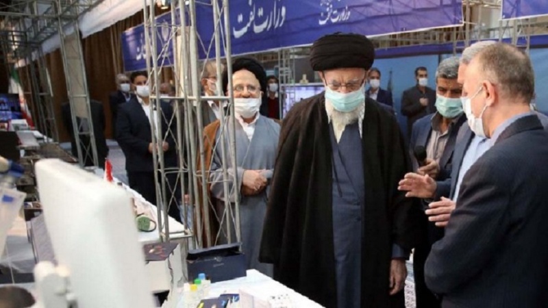 Revolutionsoberhaupt besucht „Ausstellung industrieller Fähigkeiten“