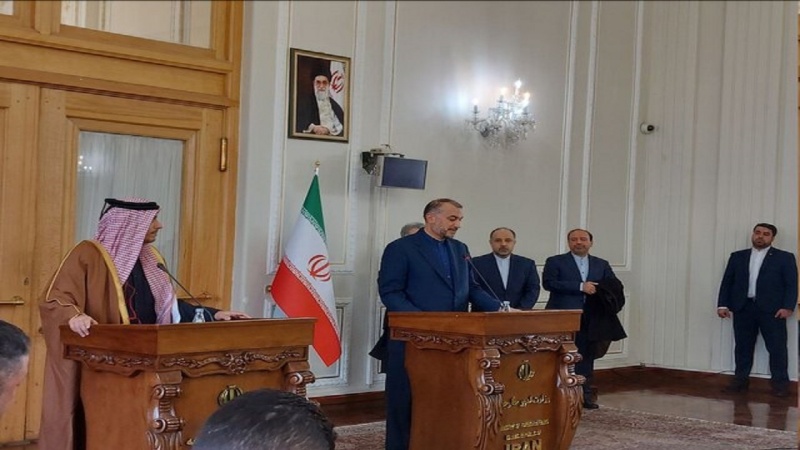 Menlu Iran: Pesan dari Lawan Perundingan JPOA sudah Diterima