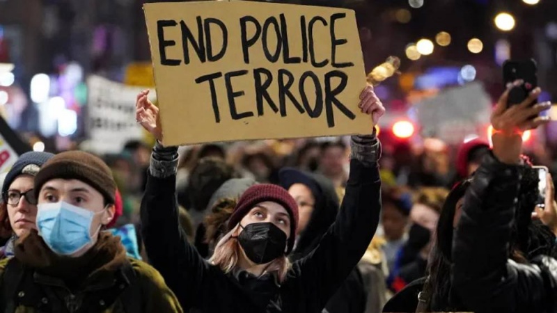 Amerika'da Polis şiddetine karşı protestolar devam ediyor