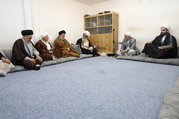 آية الله النجفي يدعو إلى حقن دماء المسلمين في أفغانستان