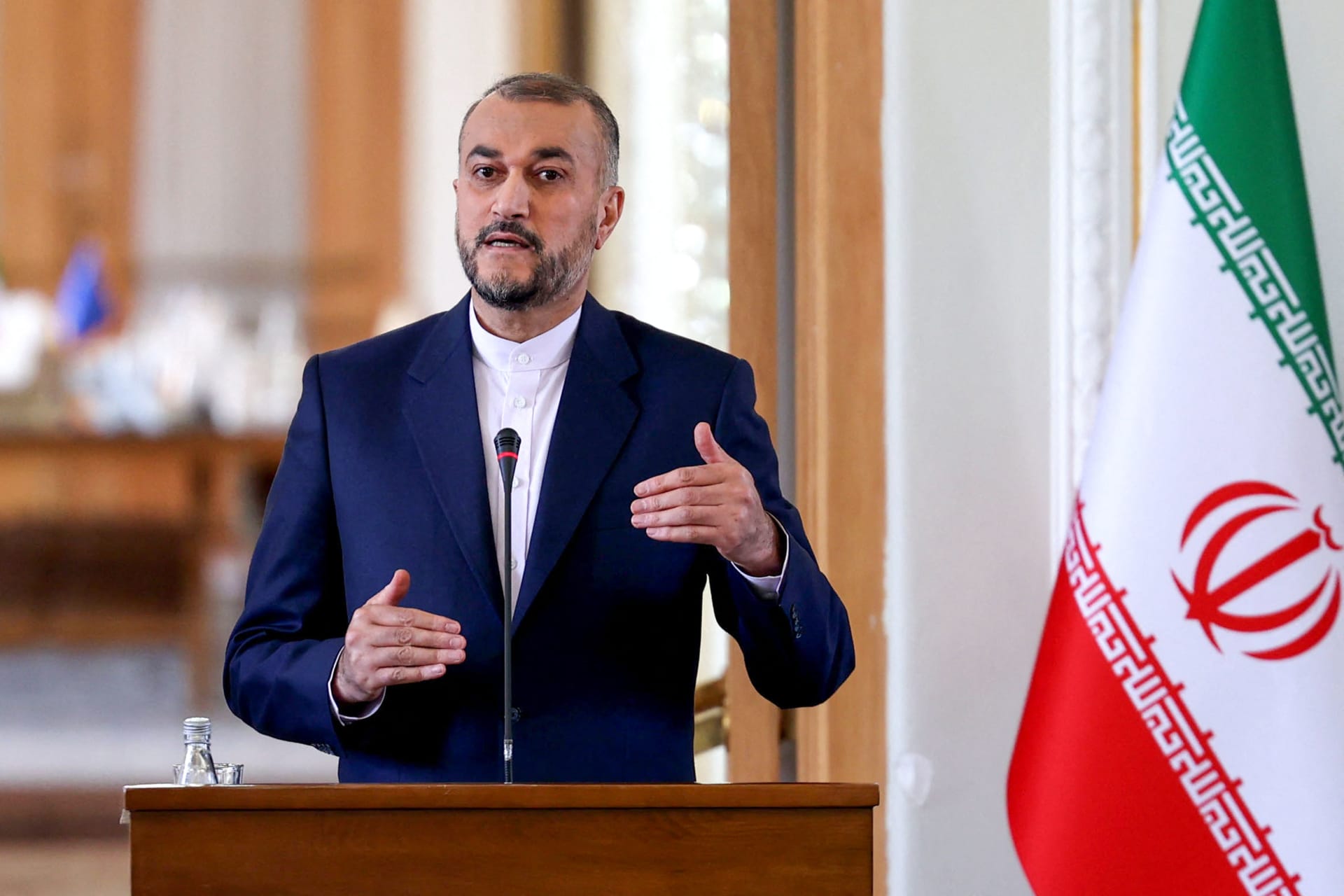 امير عبداللهيان يؤكد ان الجهات المعنية تعمل بجدية على ملاحقة مرتكبي جريمة اغتيال الجنرال سليماني 