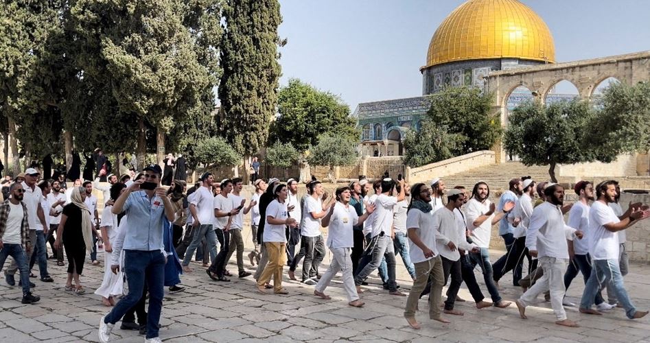 189 extremist Jewish settlers defile Aqsa Mosque