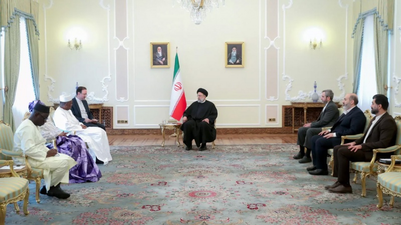 Raisi: Iran hat Entwicklung der Beziehungen zu afrikanischen Ländern nach Revolution stetig verfolgt