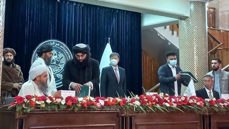 Taliban und China unterzeichnen Ölvertrag