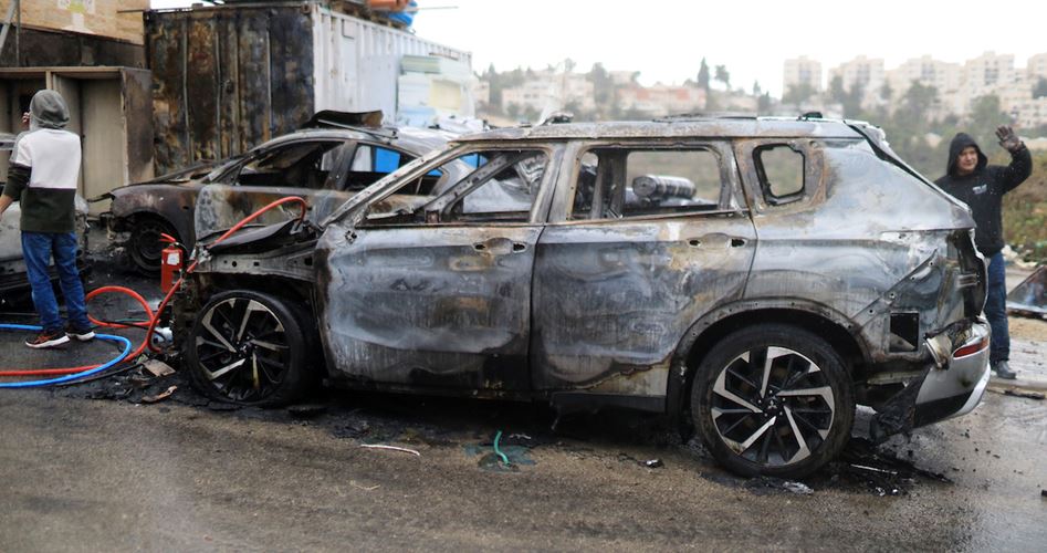 Extremist Jewish settlers attack Palestinians, their properties 