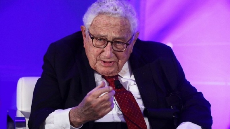 Kissinger: Posisi Netral Ukraina, Solusi Perang !