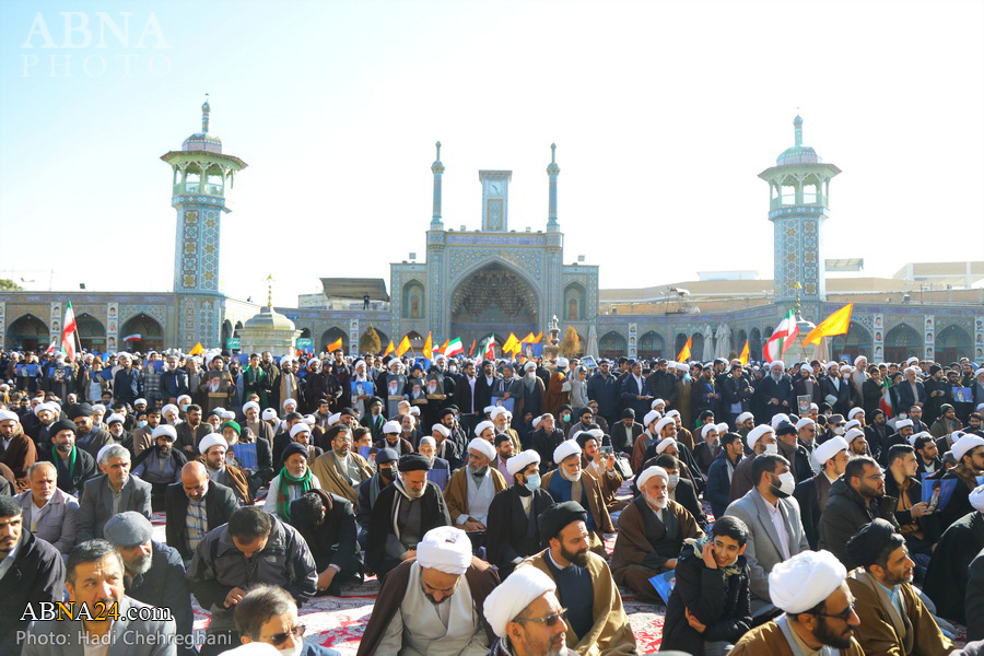 Фоторепортаж/ Большое собрание сторонников лидера исламской революции в усыпальнице Хазрата Масуме (мир ей) 