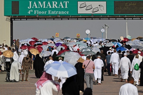 Hajj pilgrims leave Mecca after sacred journey
