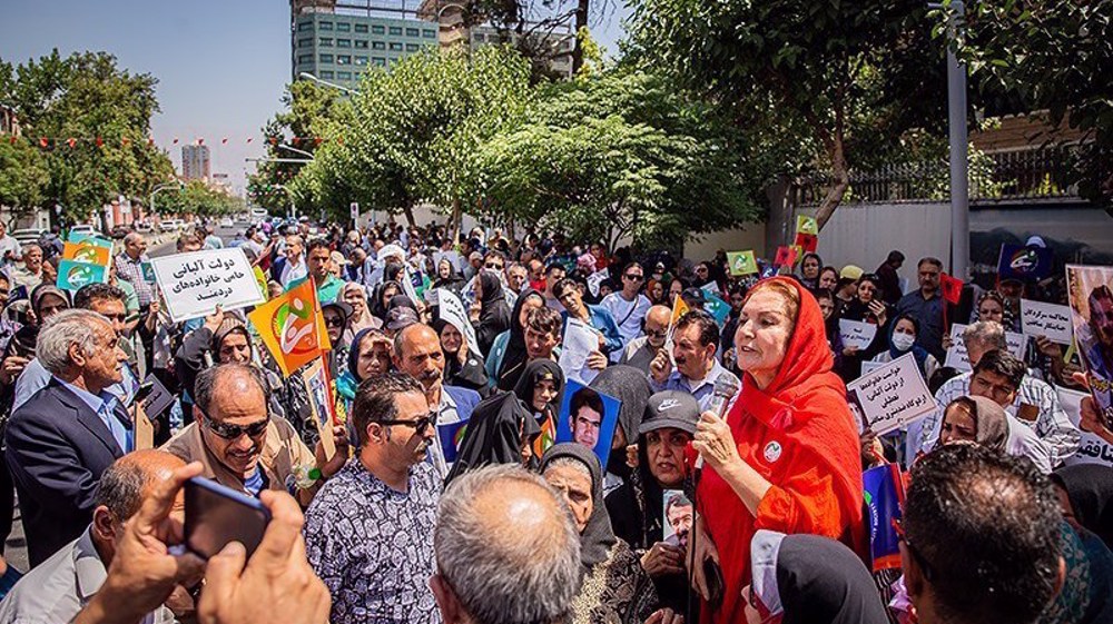 Iranian protesters urge Albania to close down camp hosting MKO terrorists