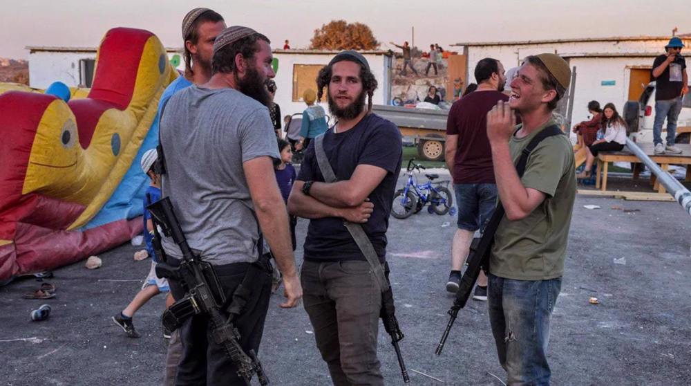 Zionist minister: Israeli forces will no longer confiscate guns from settlers who shoot Palestinians