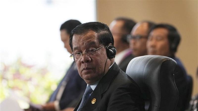 カンボジア首相；米のクラスター爆弾供与は「この先100年の危険」