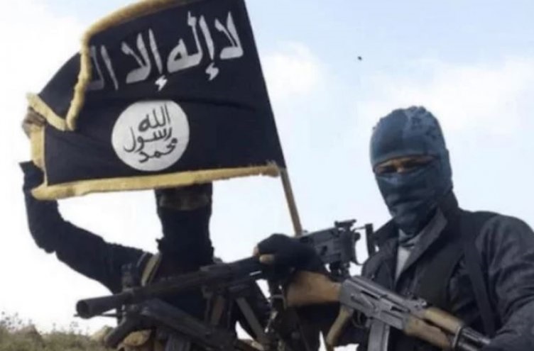 مقتل زعيم داعش الإرهابي "أبو أسامة المهاجر" بغارة جوية شرق سوريا