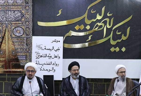 Nangungunang kleriko: Nananatili ang Islam sa pamamagitan ng “Pagkakaisa”, “pagsunod ng AhlulBayt (AS)”
