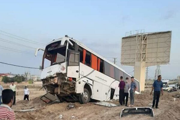 Bus accident in Iraq leaves 1 Iranian pilgrim dead, 48 injured