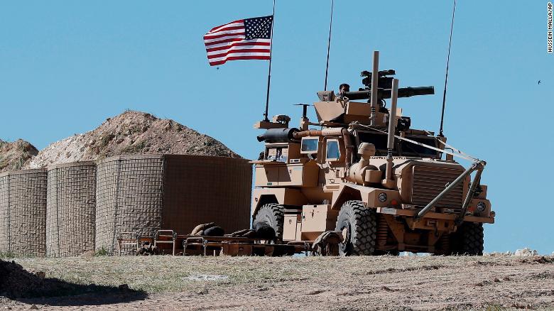 US transfers military equipment to its bases in Syria