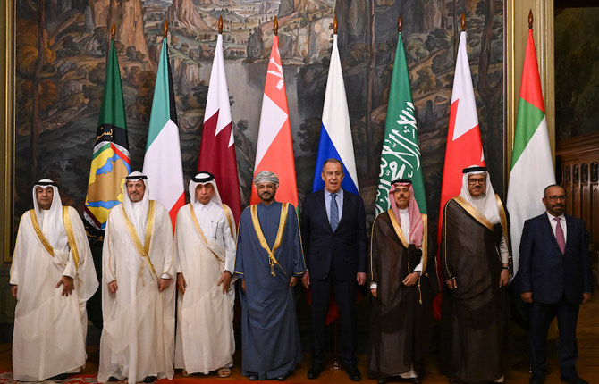  Analysis: Arab bloc shows open arms to Moscow in defiance of Washington